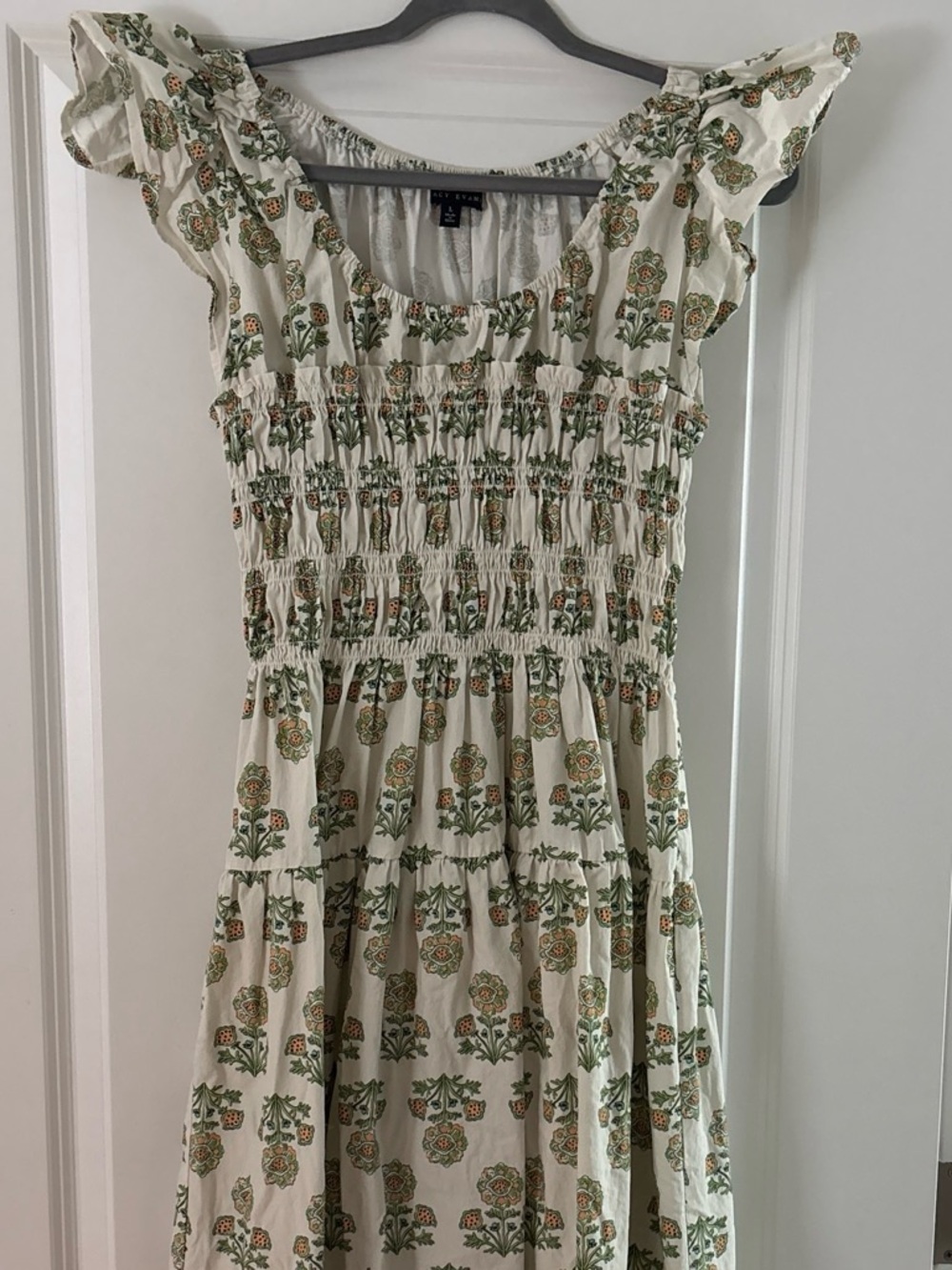 Tracy Evan’s Women’s L Smocked Floral Maxi Dress White with Green & Orange Print